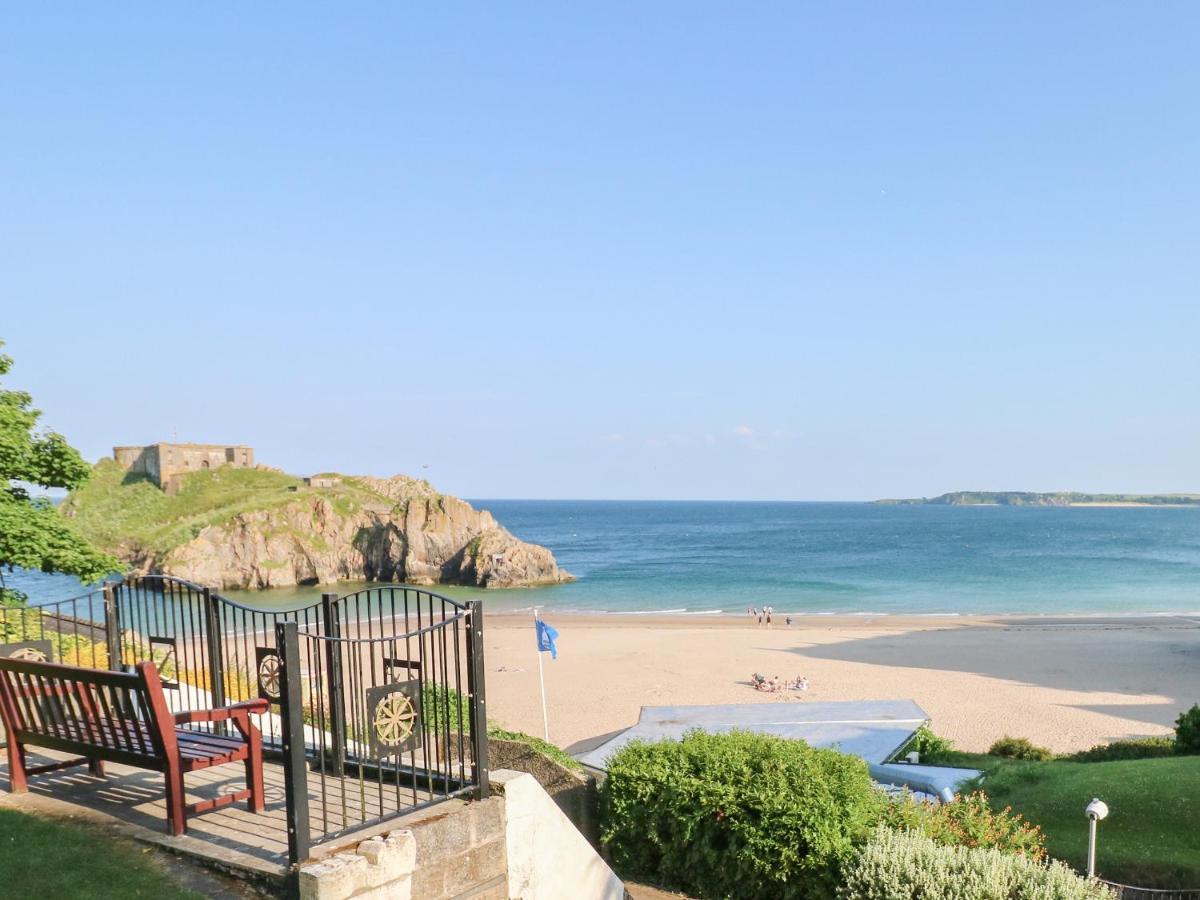 6 South Beach Court Tenby Exterior photo